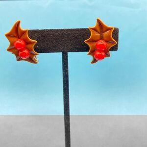 MCM Holly Berry Screw Back Earrings Celluloid 1950's-1960's Christmas Holiday